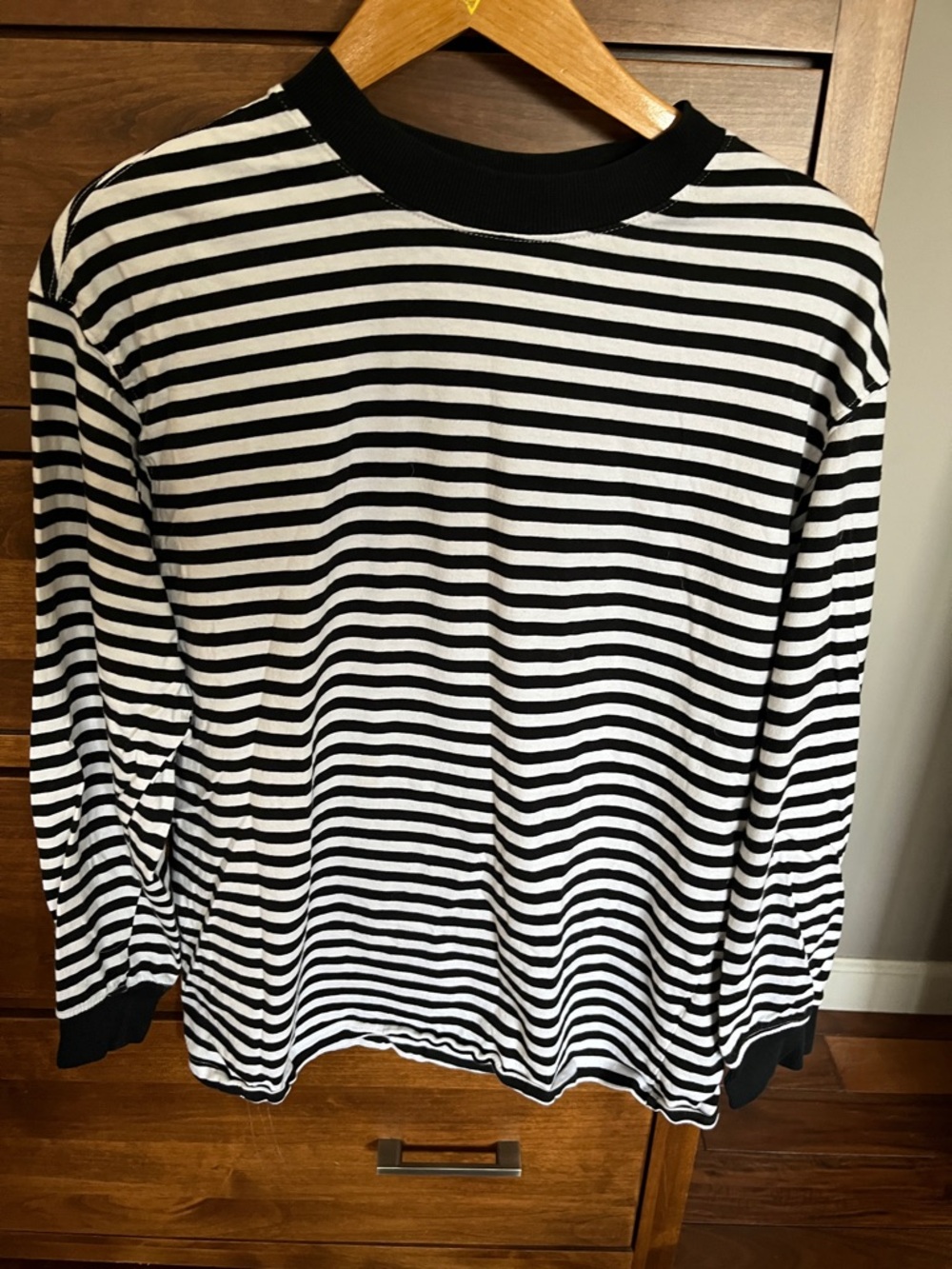 H&M Divided Black and White Striped Crew Neck Top